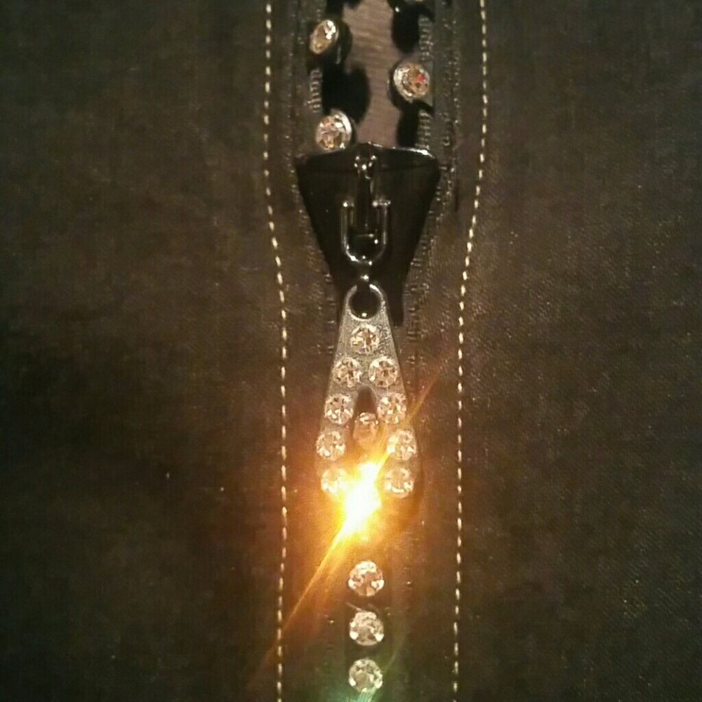 Blazer - Picture 2 of 5